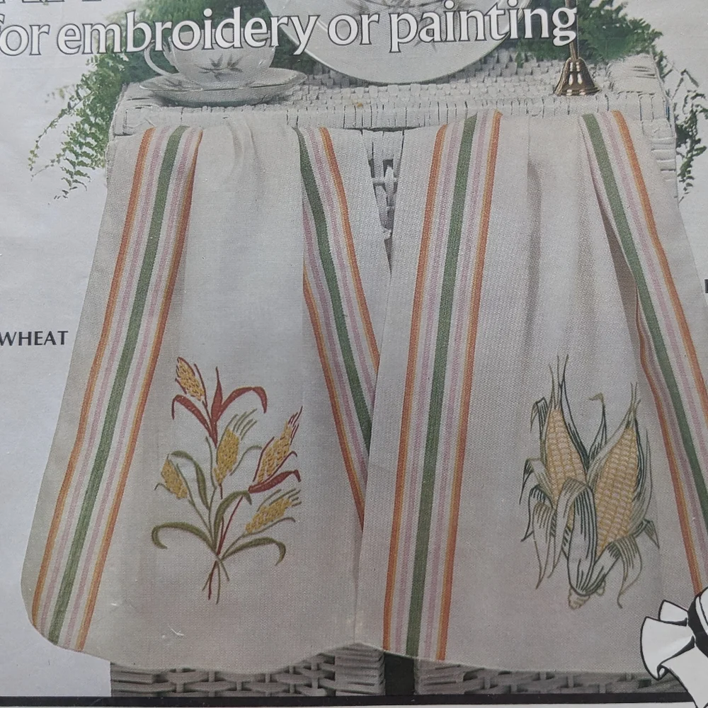 Vintage Vogart Crafts sealed cotton kitchen towels for embroidery or pai…